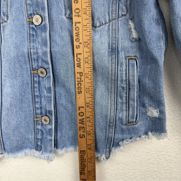 KanCan Los Angeles Size Small Distressed Denim Blue Jean Jacket Raw Hem Buttons - Picture 15 of 16